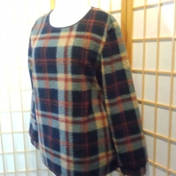 Sabrina Lauren NY Sm Fleece Top - Picture 8 of 12